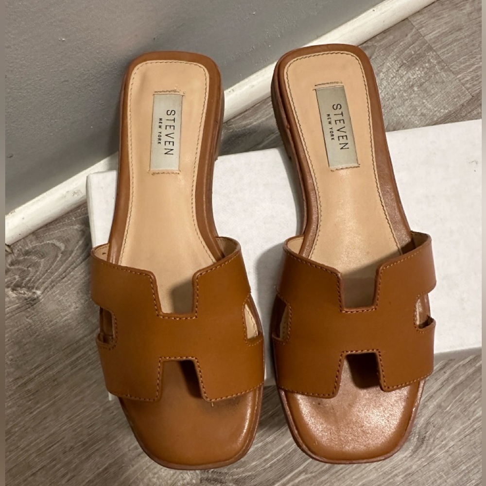 Steven Madden New York | Size 6 |  Brown Slide Sandals for Women | USED